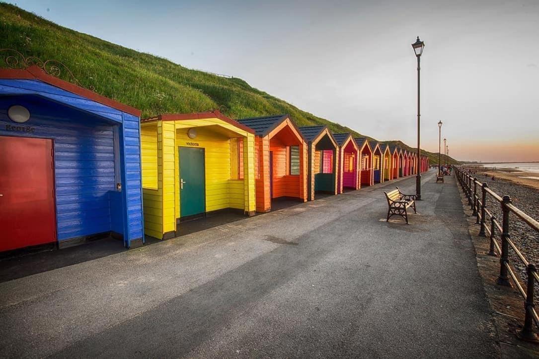 Captain'S Deck Beach Balcony Perfectlysaltburn Saltburn-by-the-Sea Exterior foto