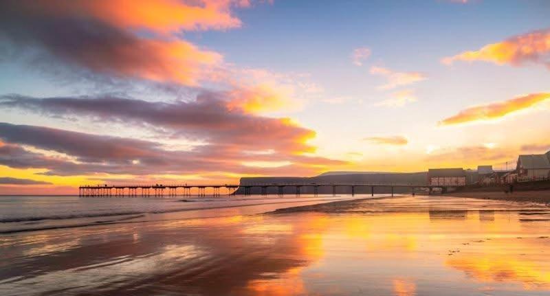 Captain'S Deck Beach Balcony Perfectlysaltburn Saltburn-by-the-Sea Exterior foto
